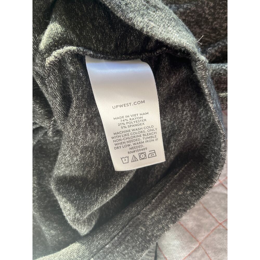 Upwest Twist Front V-Neck Gray Long Sleeve Shirt Women's Size Small - Picture 6 of 6